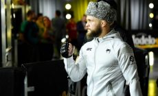 UFC Fight Night: Рафаэль дос Аньос – Рафаэль Физиев, как Атаман отправил в нокаут соперника в муай-тай, видео